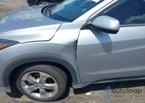 2018 Honda Hr-V Lx z USA, uszkodzony, nr VIN 3CZRU5H32JM715023